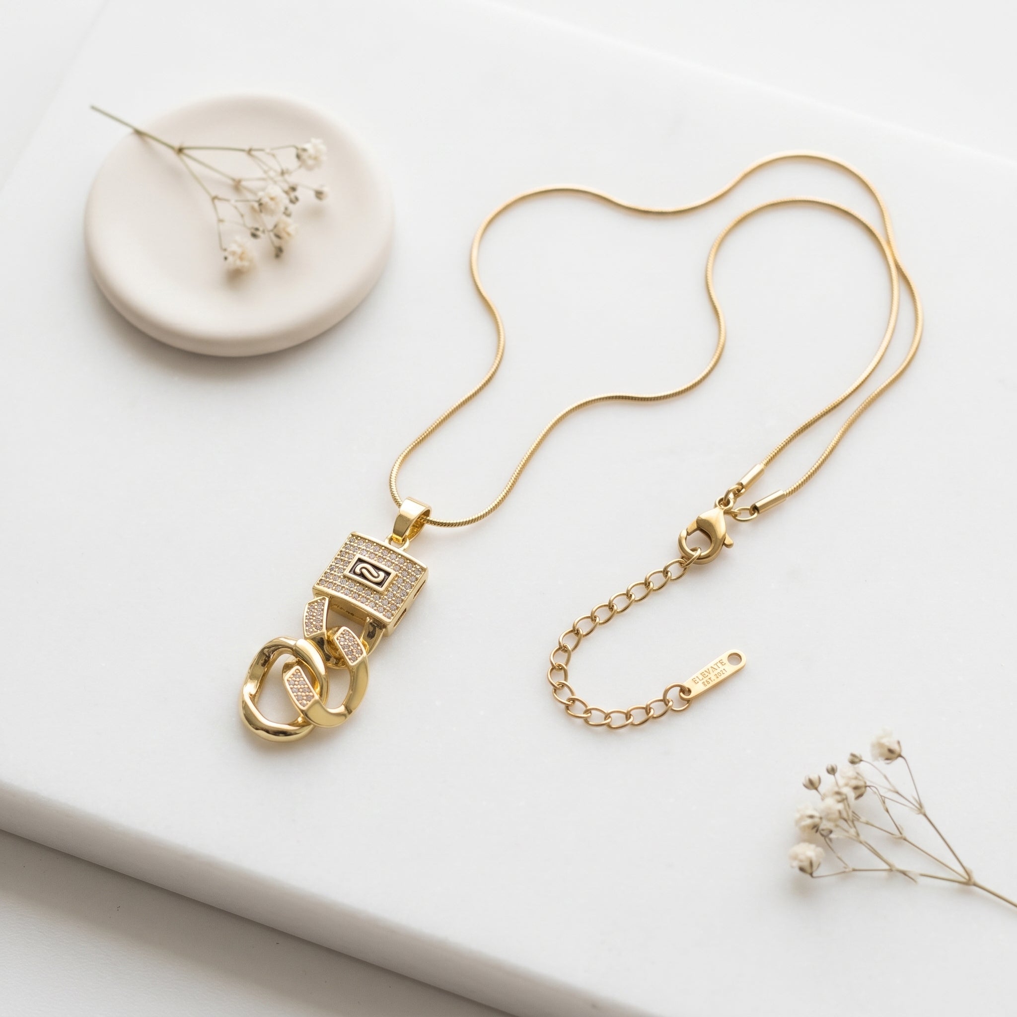 Pavé Link Pendant Necklace | Tia Maison Egypt Main image