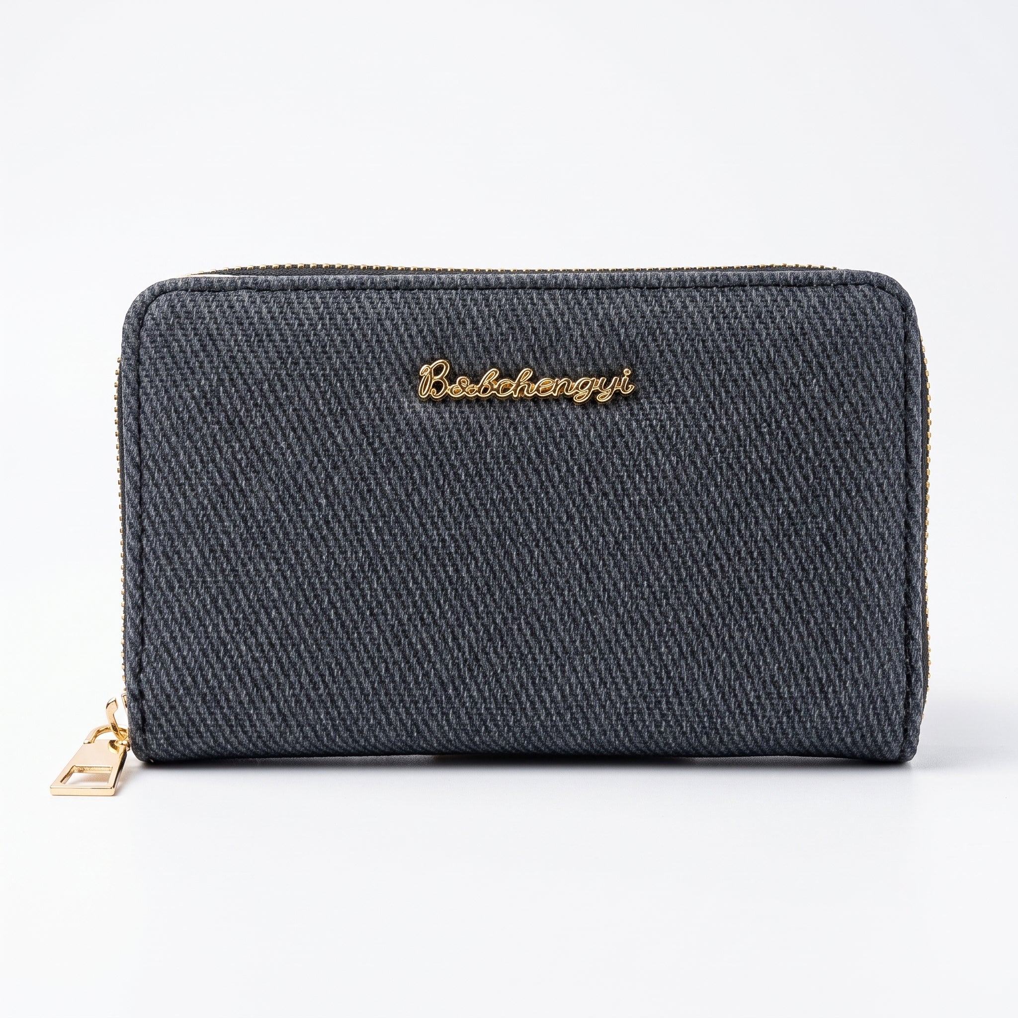 Minimalist Textured Wallet | Tia Maison Egypt Main image